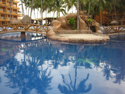 we checked in so early that the pool wasn't even flowing yet