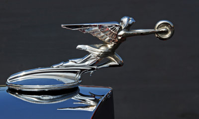 Ornament on 1934 Packard