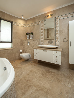 masterbedroom bathroom