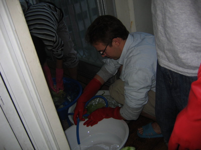 Making Kimchi at Yuns Dec10th 2005 016.jpg