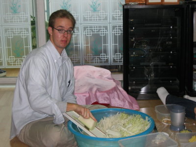 Making Kimchi at Yun's Dec10th 2005 008.jpg