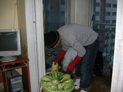 Making Kimchi at Yun's Dec10th 2005 017.jpg