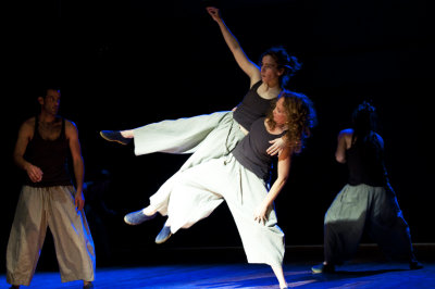 Adama dance