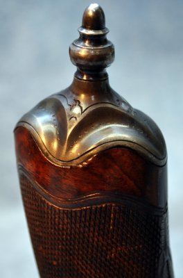 Sculpted Buttcap Detail