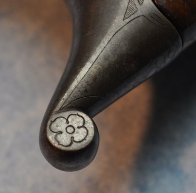 Butt plate finial