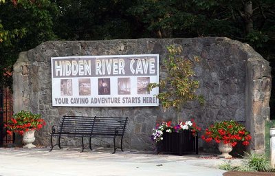 Horse Cave,KY _6047rs.jpg