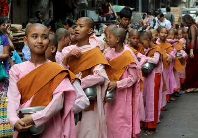 Buddhist nuns