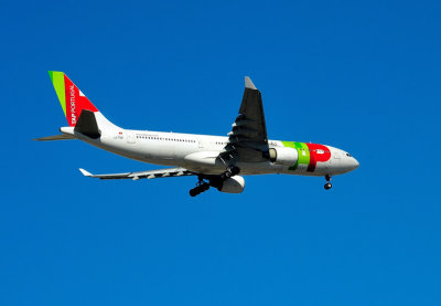 A330/200 CS-TOK Landing in Lisbon