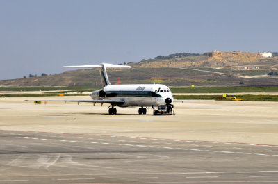 Alitalia MD80