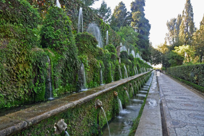 Villa d'Este 100 Fountains