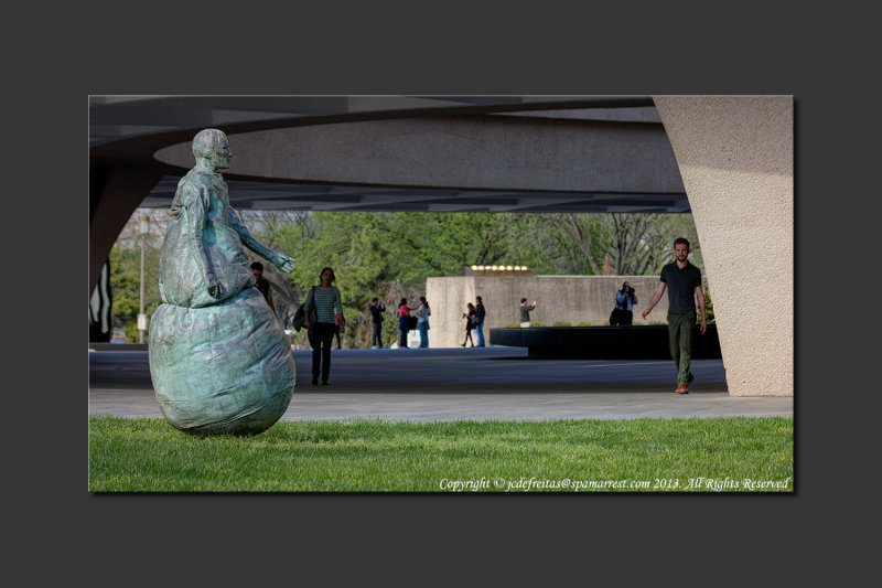 2013 - Hirshhorn Museum of  Modern Art Sculpture Garden - Washington DC, USA