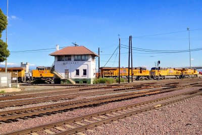 UP GEVOs at BNSF Hobart Tower. (11/19/12)