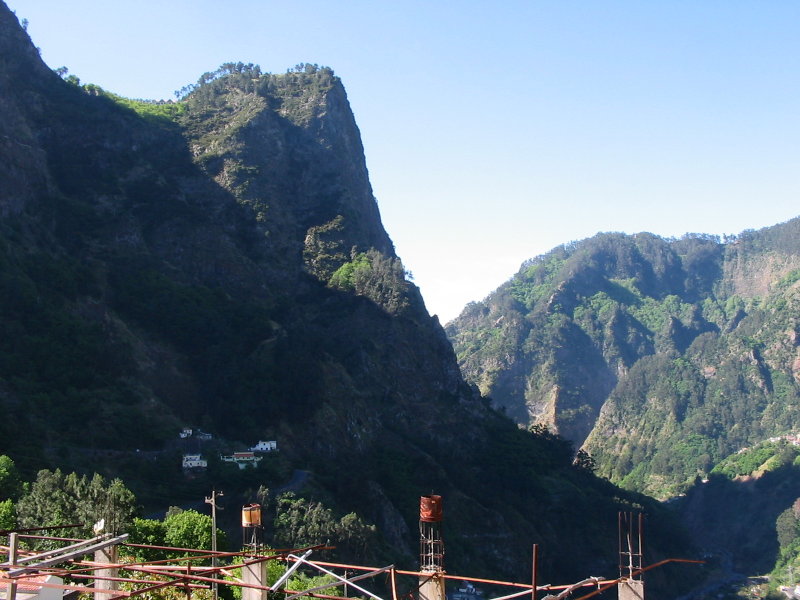 Curral das Freiras (Nuns Valley)
