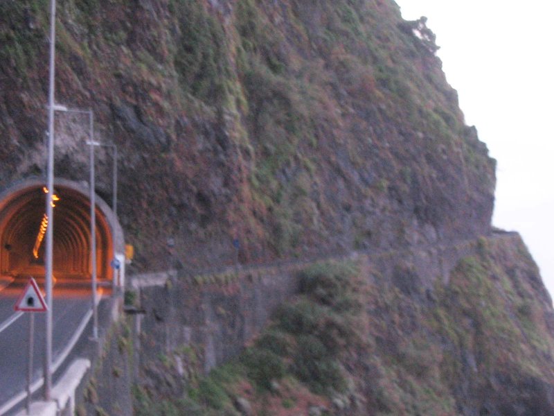 Road to Brides Veil Falls (to the right)