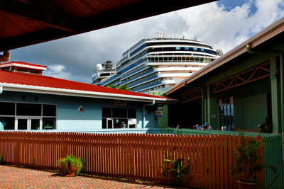 Cruise ship terminal