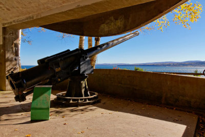 WWII gun at Fort Peninsula