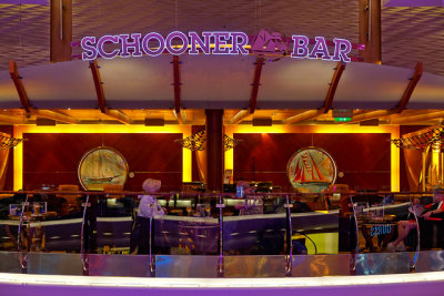 The Schooner Bar, above the Royal Promenade