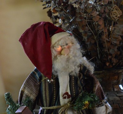 Santa702006400iso.jpg