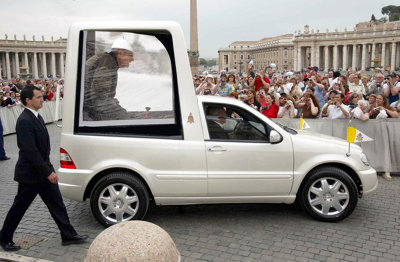 Pope-Capsule.jpg