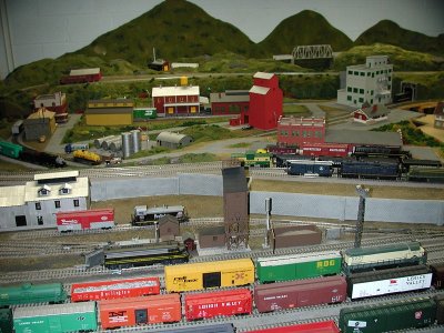 MY TOY & MODEL TRAIN LAYOUTS