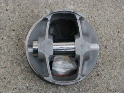 RSR 3.0 Liter 95mm MAHLE Pistons and Cylinders - Photo 17.JPG