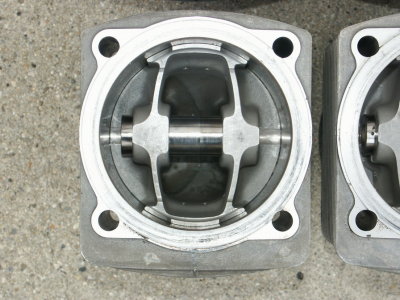 RSR 3.0 Liter 95mm MAHLE Pistons and Cylinders - Photo 24.JPG