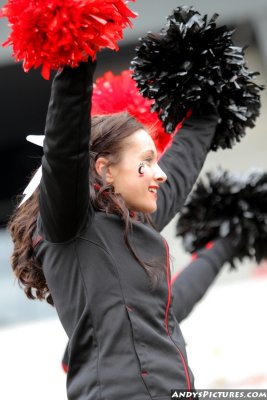 Cincinnati Bearcats cheerleader