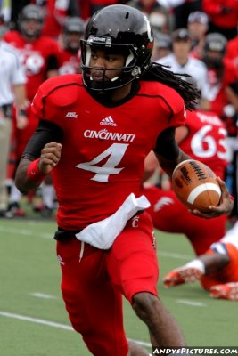 Cincinnati Bearcats QB Munchie Legaux