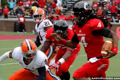 Cincinnati Bearcats QB Munchie Legaux