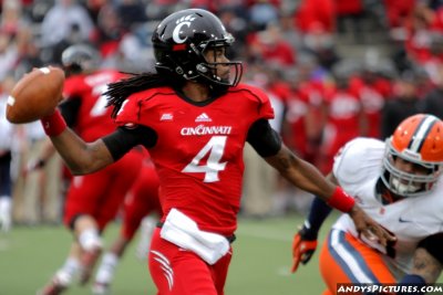 Cincinnati Bearcats QB Munchie Legaux