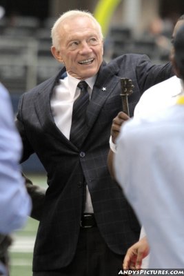 Dallas Cowboys owner Jerry Jones