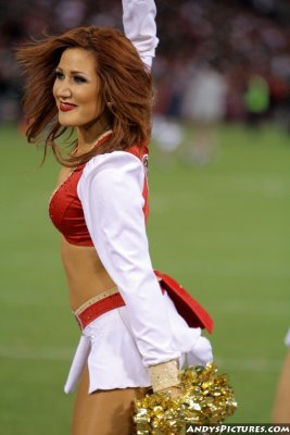 San Francisco 49ers cheerleader