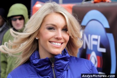 Denver Broncos cheerleader