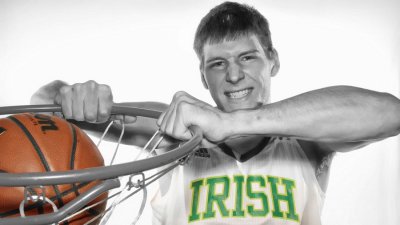 Notre Dame Fighting Irish forward Jack Cooley