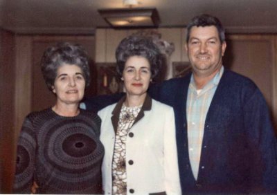 Aunt Ruth, Mom, Uncle R.G.
