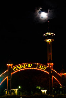San Antonio space needle