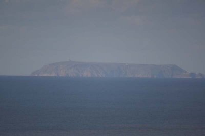 Lundy Island SOOC from cliff 2x digital zoom.jpg
