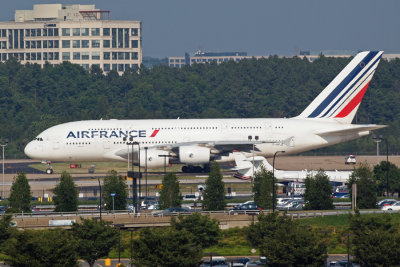 Air France A380-861 starting turn towards runway