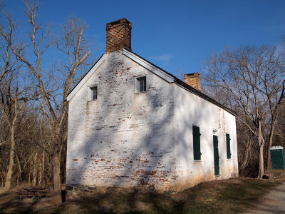 Lockhouse at Edwards Ferry