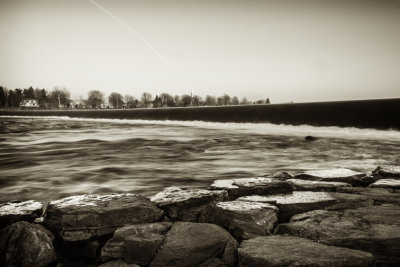 CHAMBLY AU FIL DE L'EAU