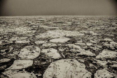 LES GLACES SUR LE FLEUVE
