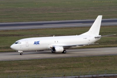 B737-408SF_FGZTI_FPO.jpg