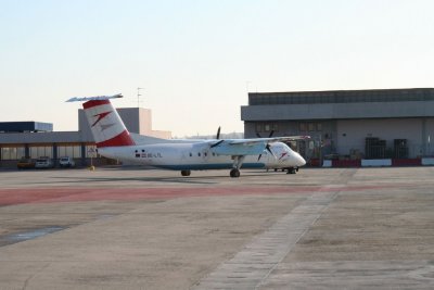 DHC8-311_OELTL_TYR_701.JPG