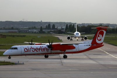 DHC8-402Q_DABQE_BER_ORY001.JPG