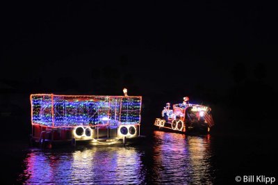 Willow Lake Lighted Boat Parade  21
