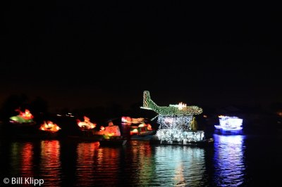 Willow Lake Lighted Boat Parade  37