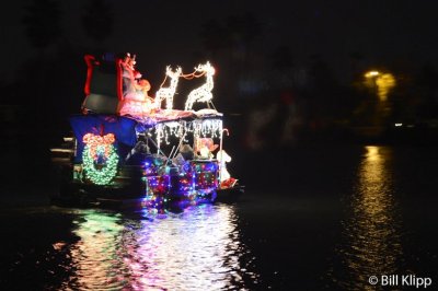 Willow Lake Lighted Boat Parade  38