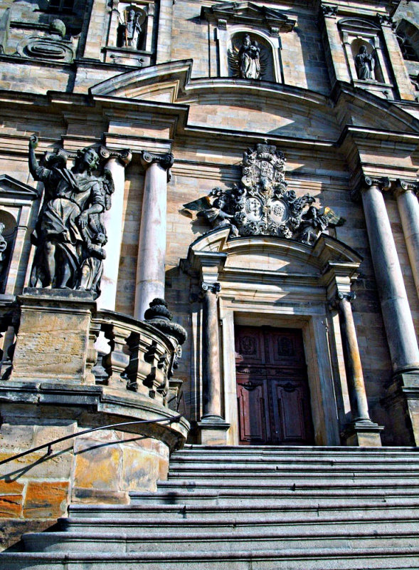 Portal to the St. Michael´s Church