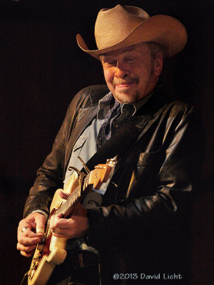 Dave Alvin