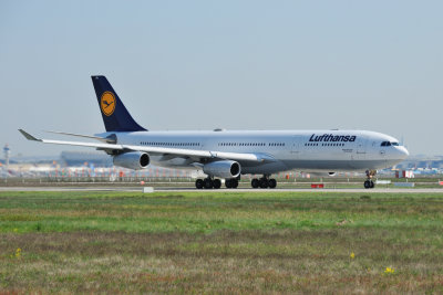 Lufthansa Airbus A340-300 D-AIFB  